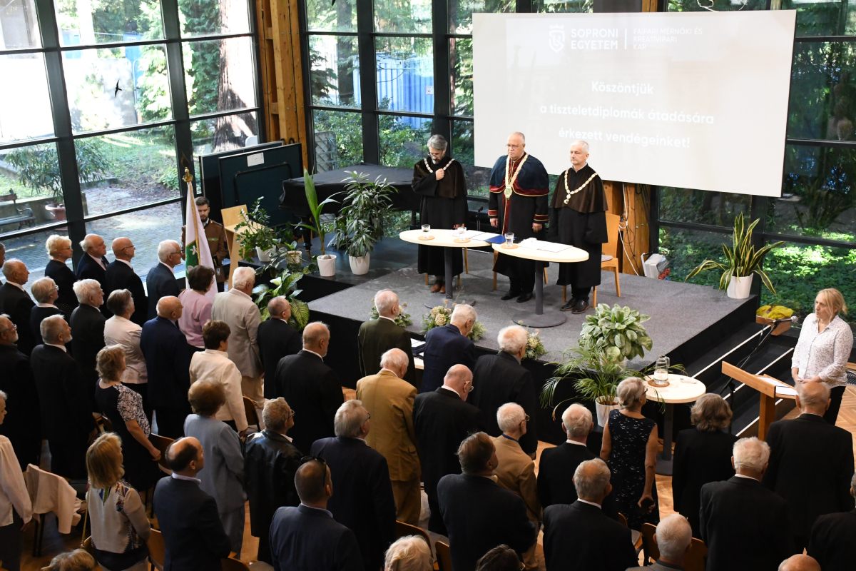 Tiszteletdiploma2025_00.jpg